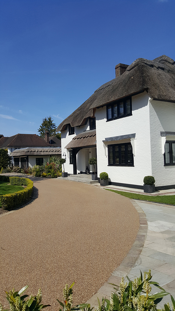 Clearstone resin bound: Elegant driveway that is ‘wowing’ passers-by
