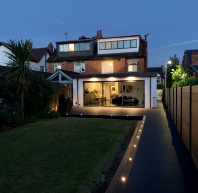 Enhance Property Perimeters with Saige Composite Fencing: The Durable Solution for the UK Weather